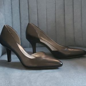Black Cutout Heels Size 8.5M